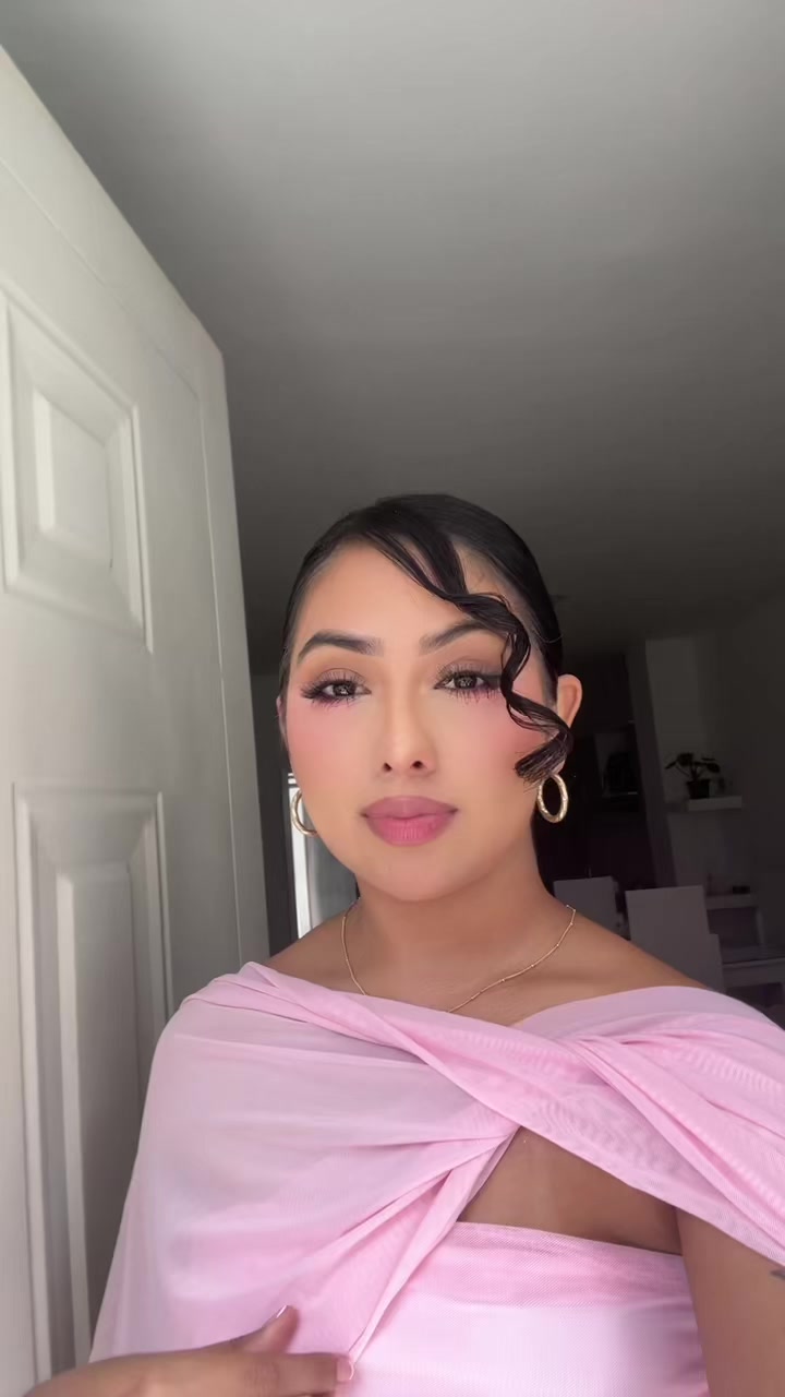 @Gabs_