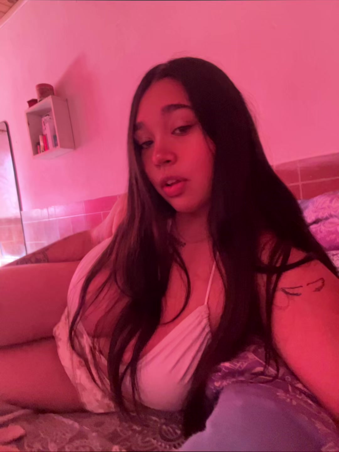 @VALENTINA💋
