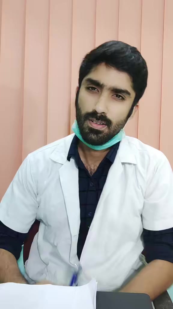 @Ammayummonum