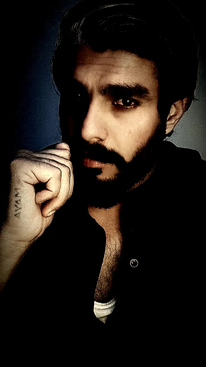 @(__سلمان مغل__ )