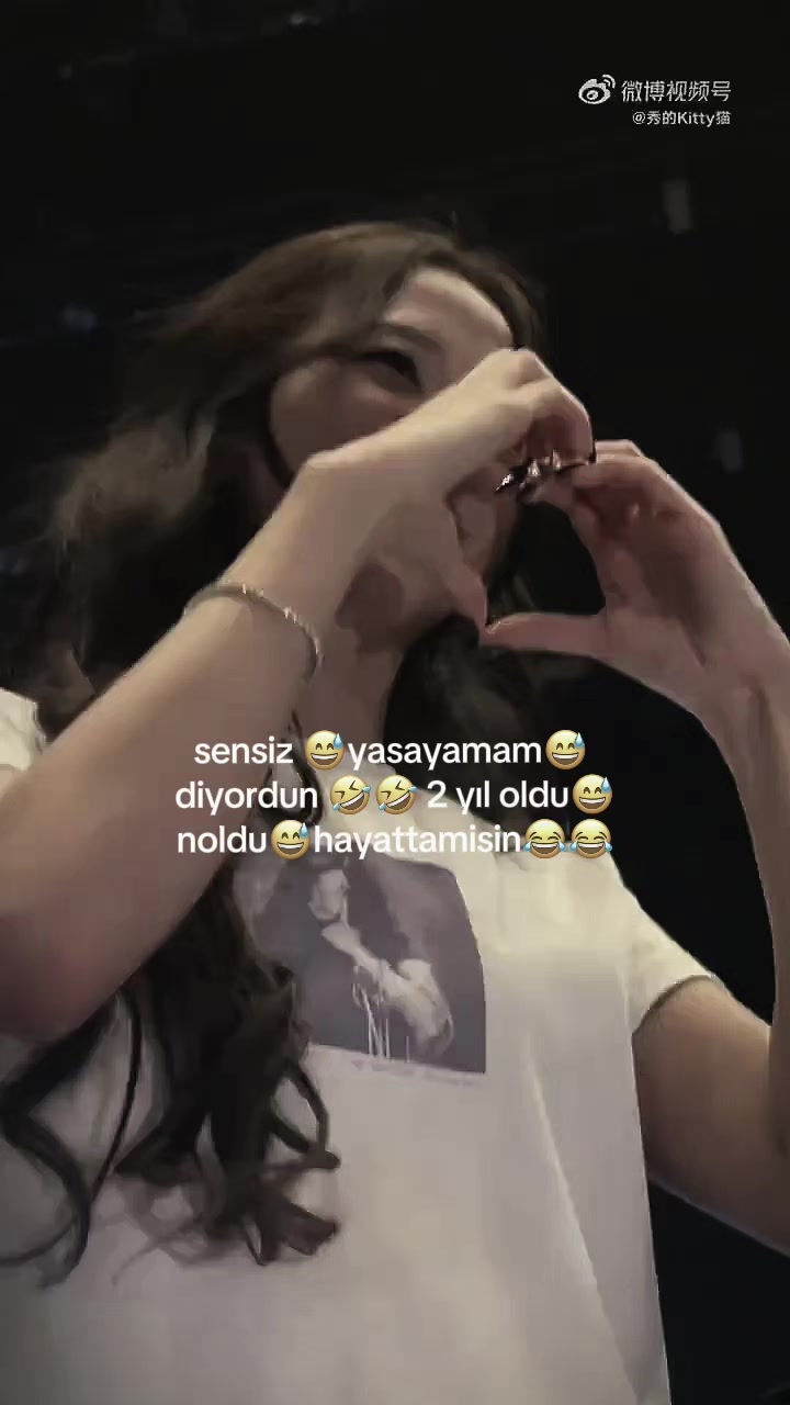 @mıra,,