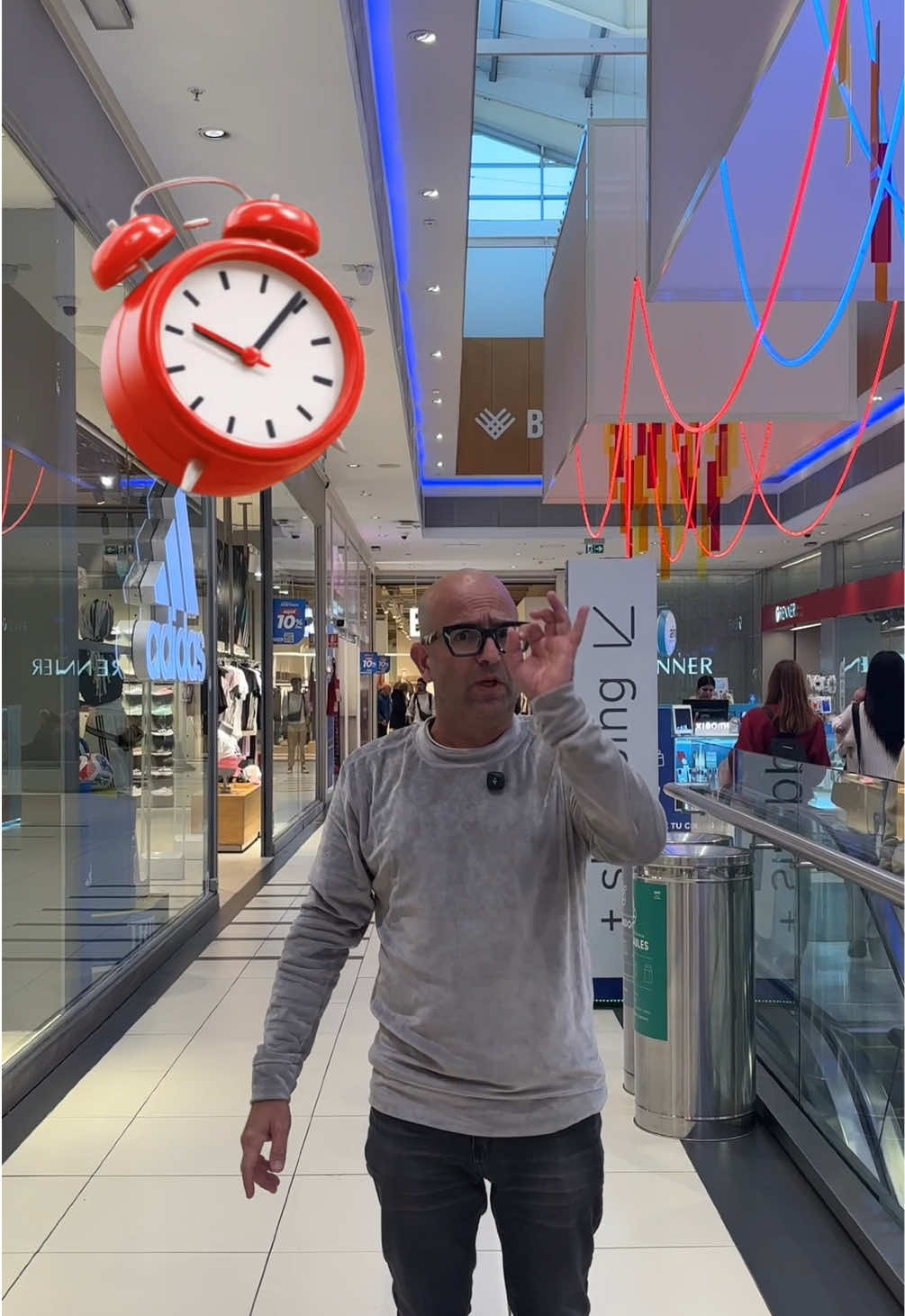 @Tres Cruces Shopping