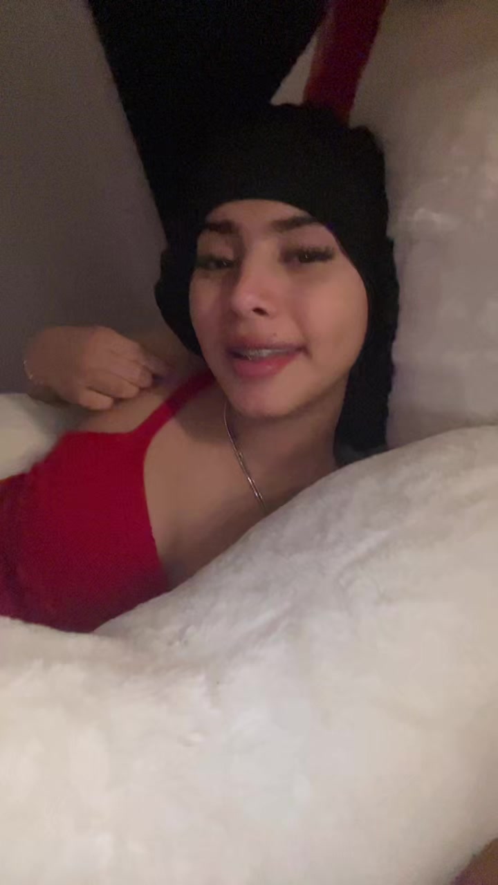 @Jhobethcy 🖤