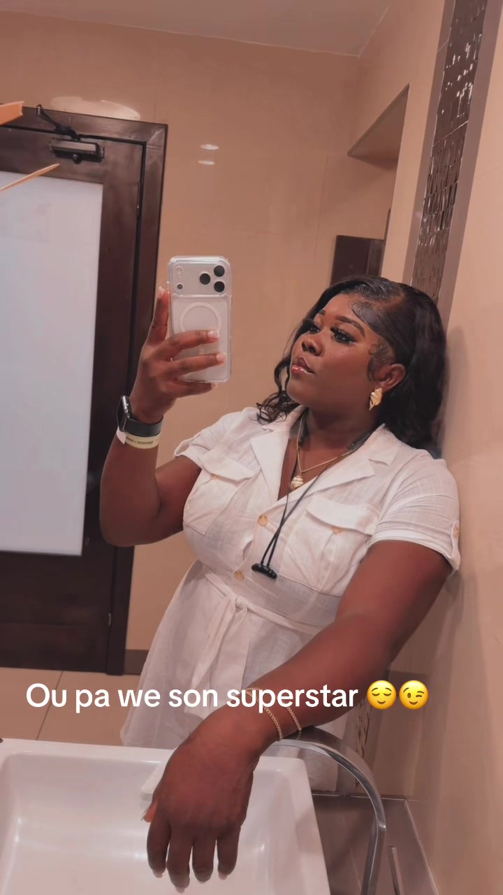 @Thaliahair