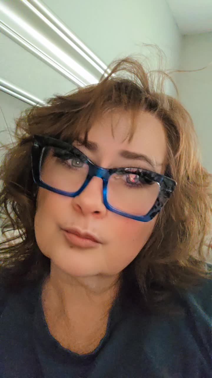 @Lori Vankomen