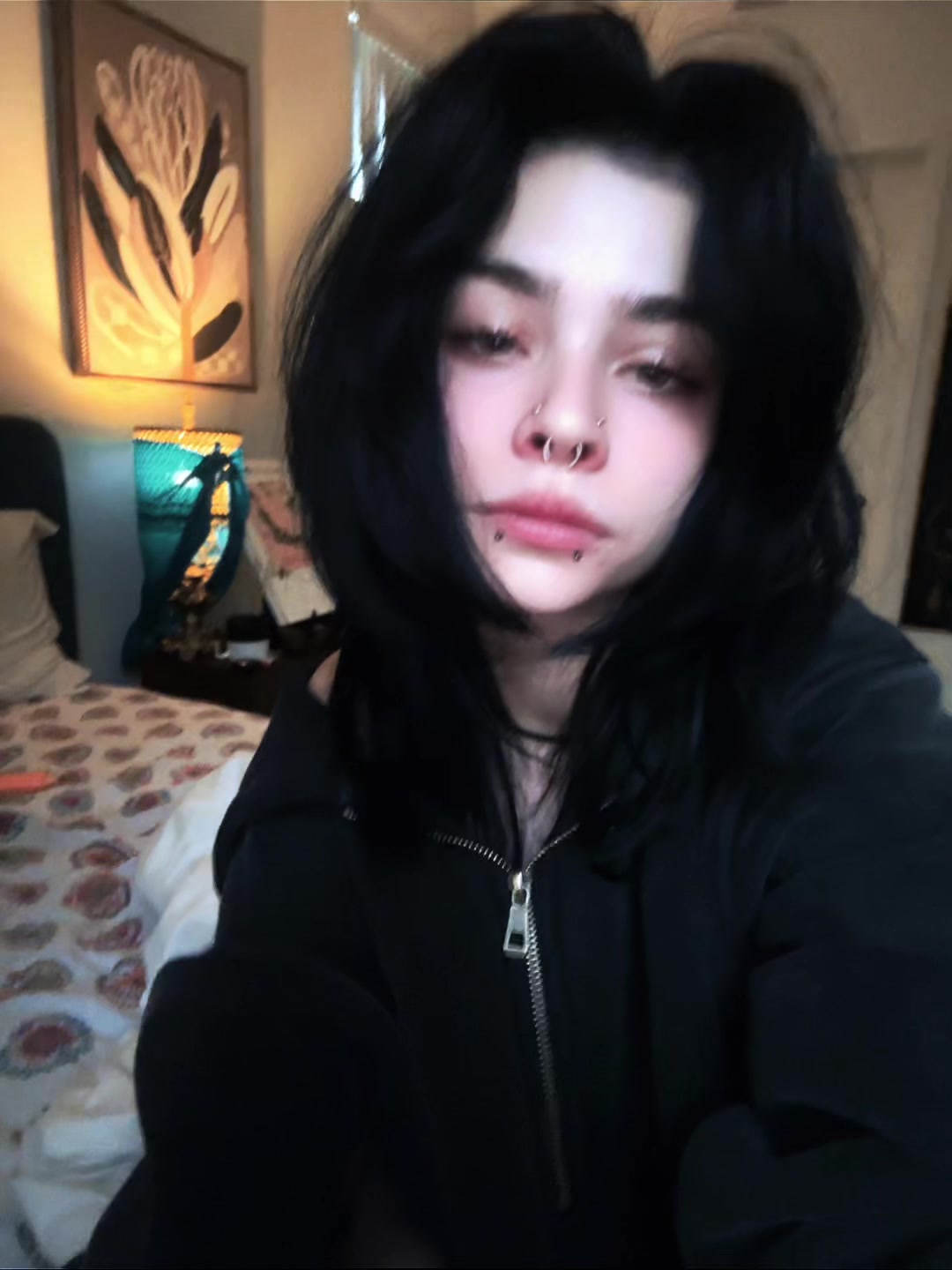 @bella