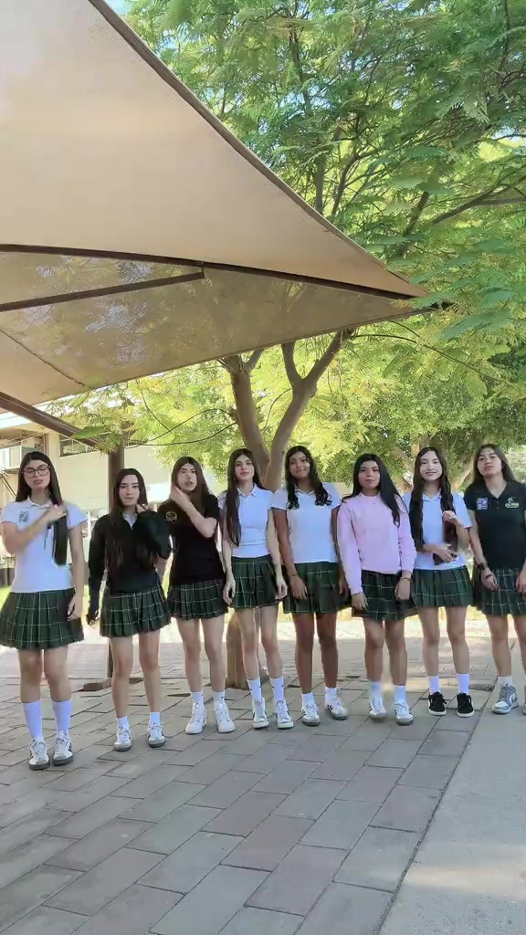 @Lindas colegialas 🎀💋