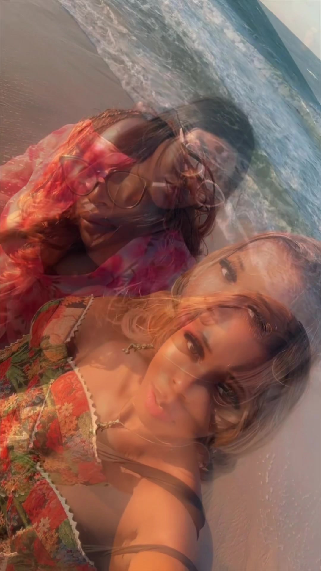 @Mam@h🥂💕🦋🍷