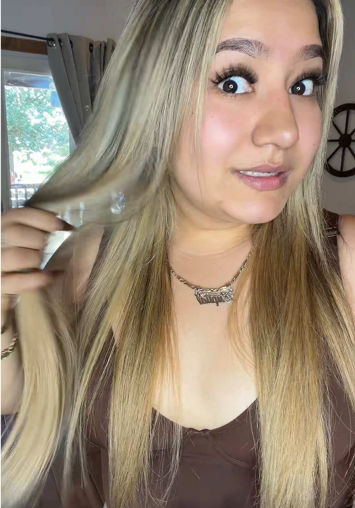 @lupithazzepeda