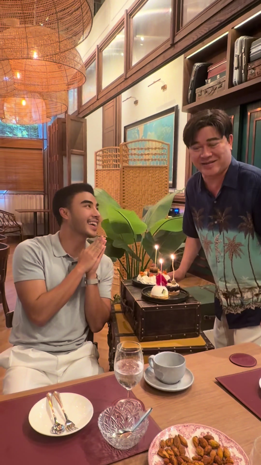 @มะเดี่ยวเฟี้ยวเงาะ 🥳