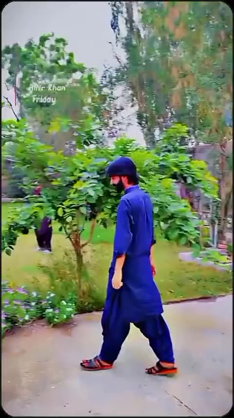 @Q&atilde;z&iuml; Muzamil Qureshi