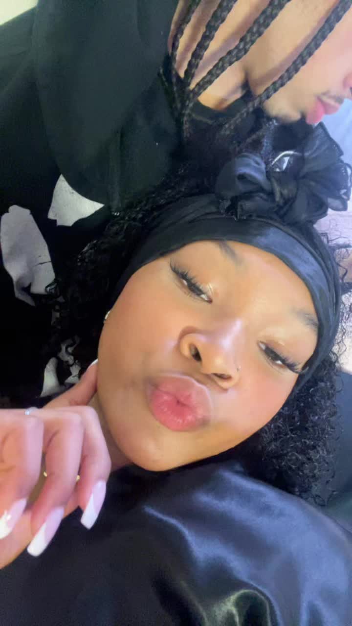 @_prettyMoneyFein_