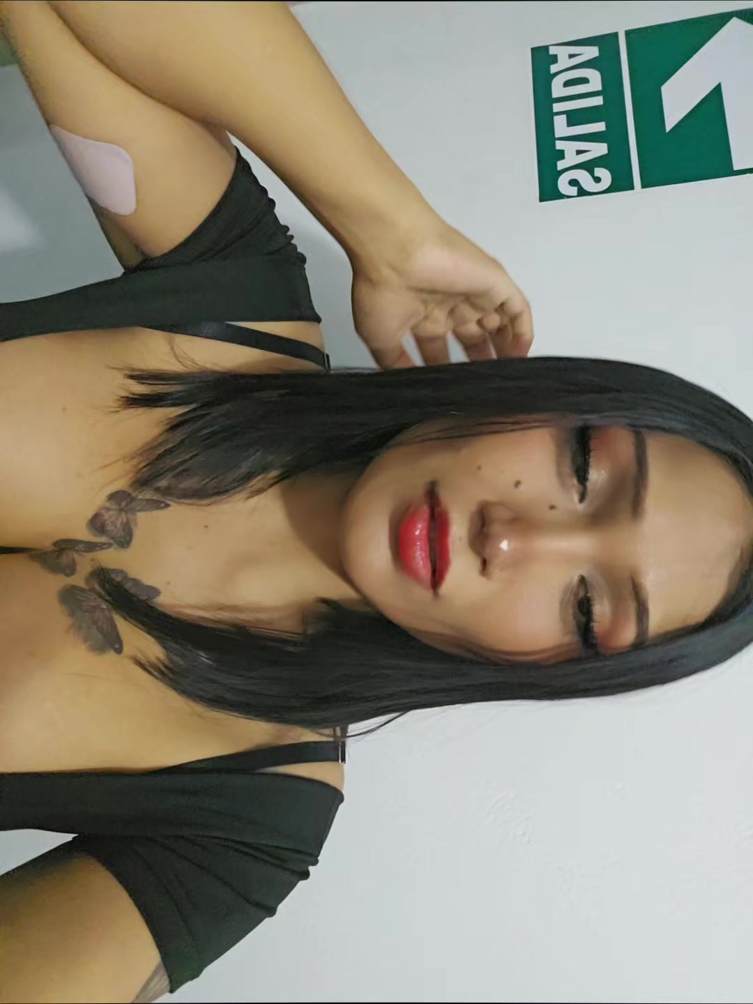 @🍓Paula Queen 🏳️⚧️