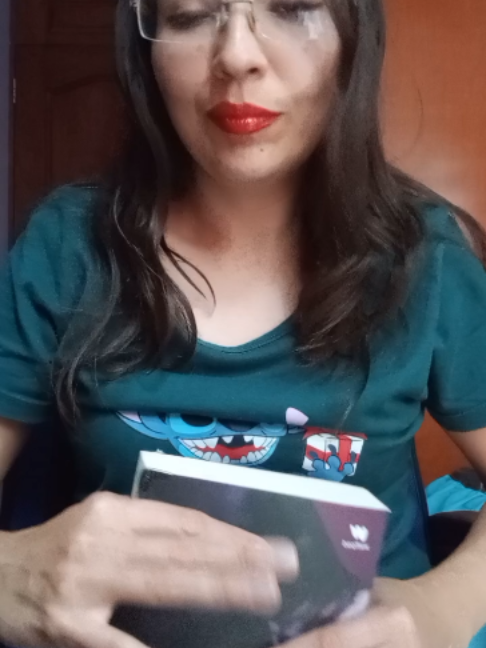 @Darky in The Books 📚💜🦇