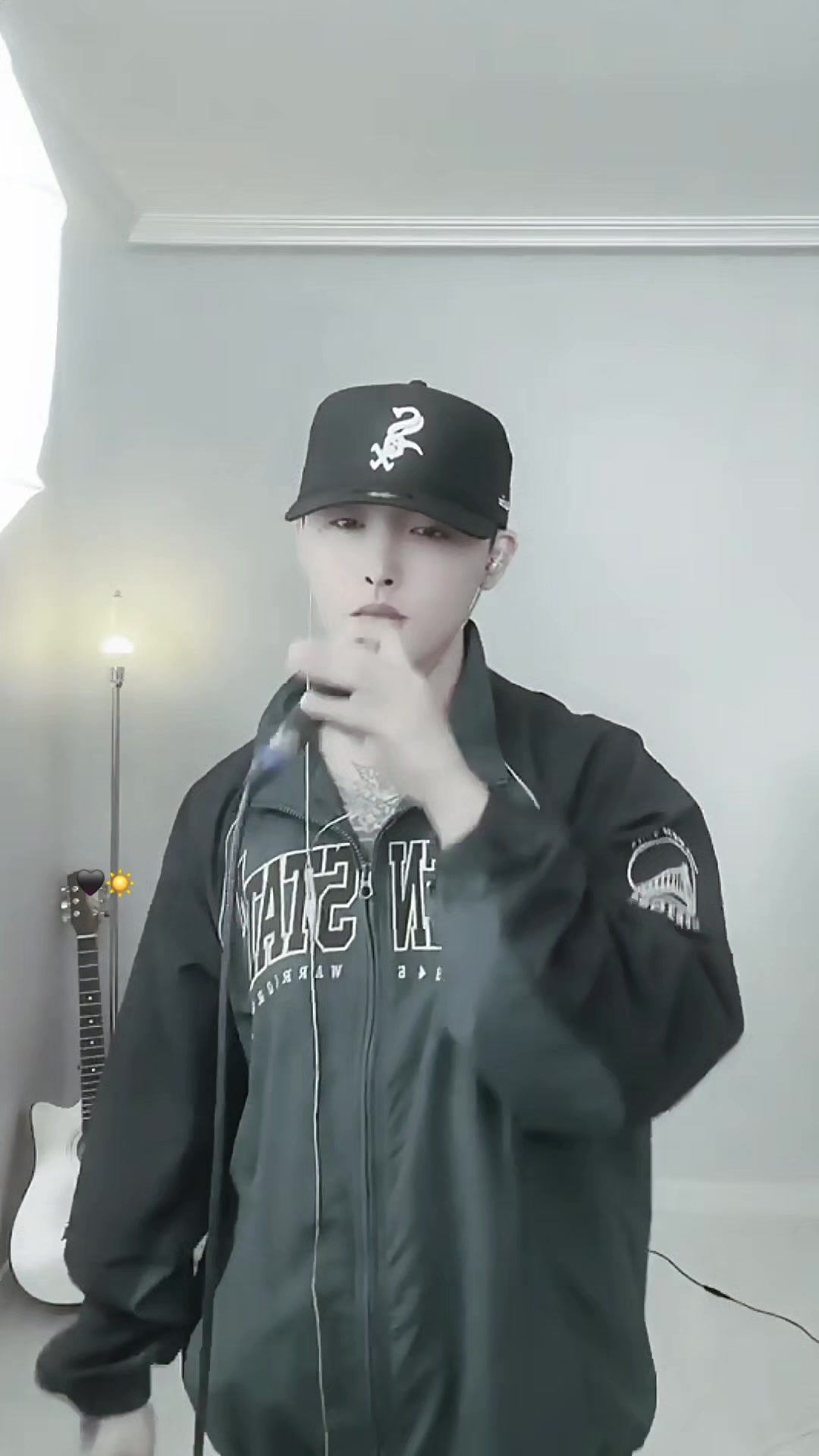 @🖤˚⋆선샤인⋆˚☀️