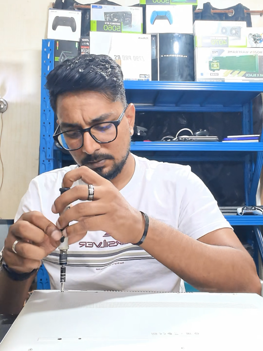 @Ajmal.D