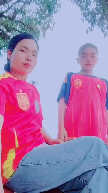 @CHAW SU