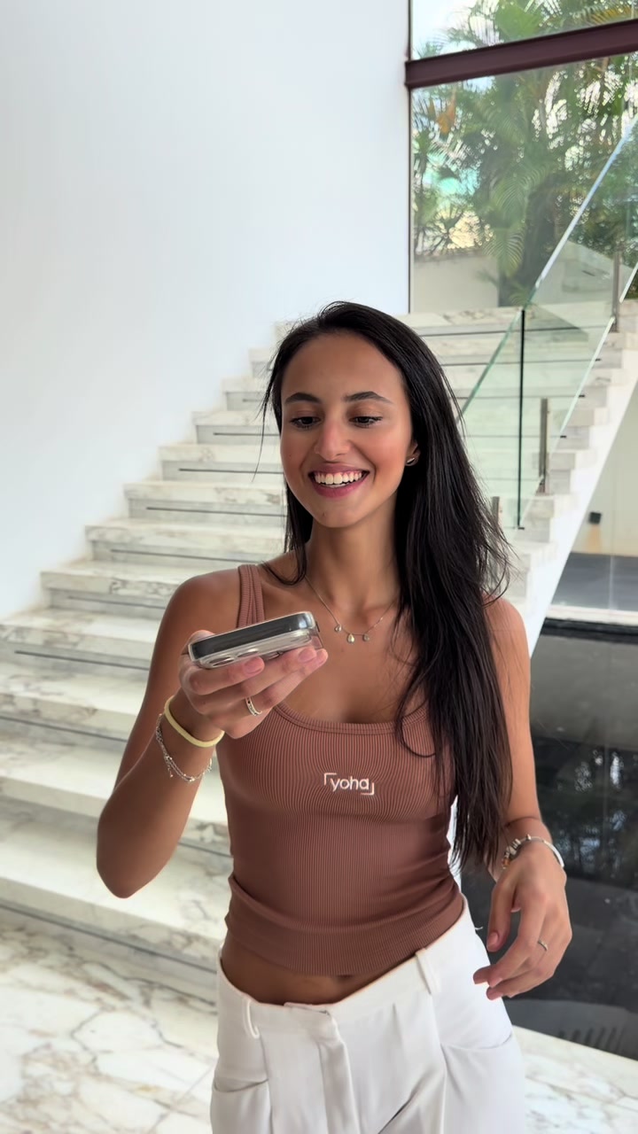 @J&uacute;nia Rocha