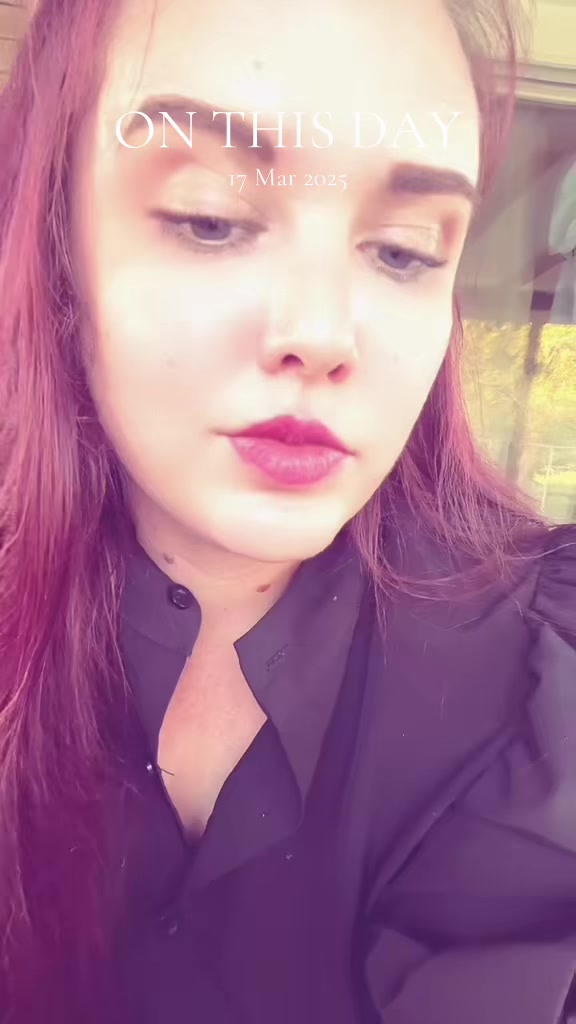 @Claire❣️JustTheMessenger✌🏻