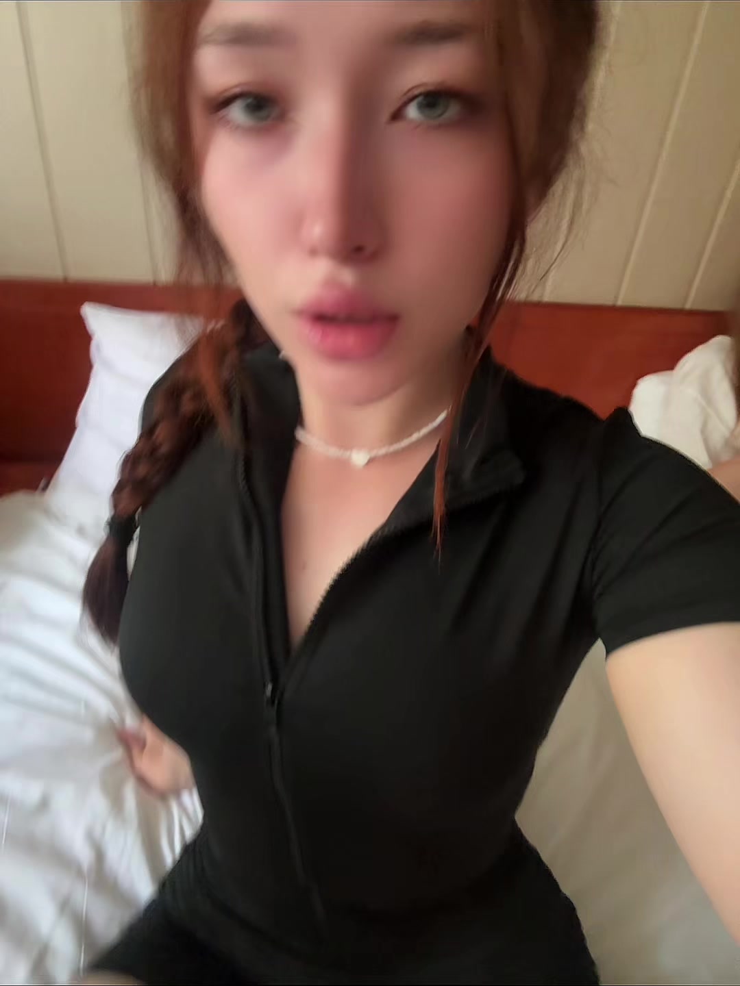 @<3