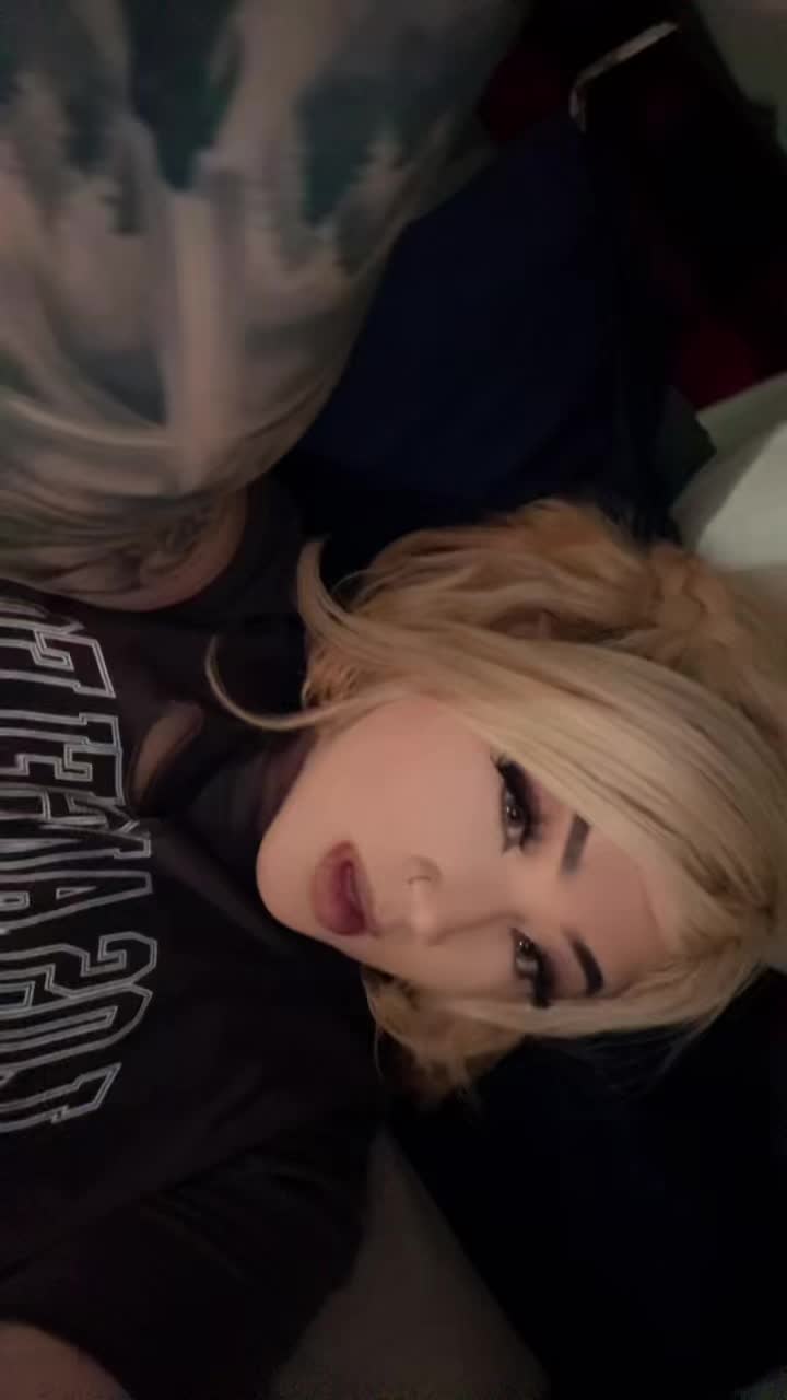 @Marilynn✨