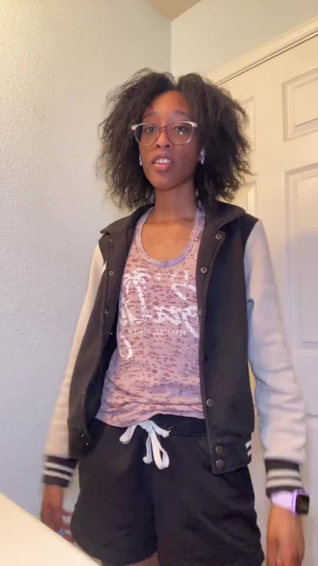 @Shayla