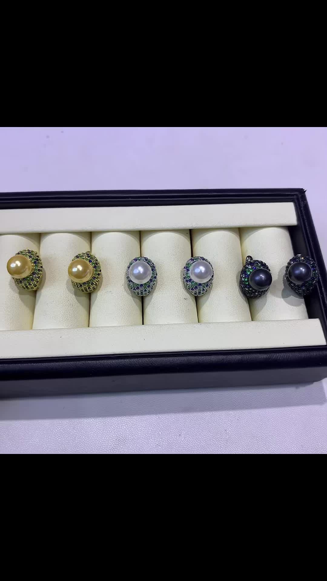 @Pearl Brothers
