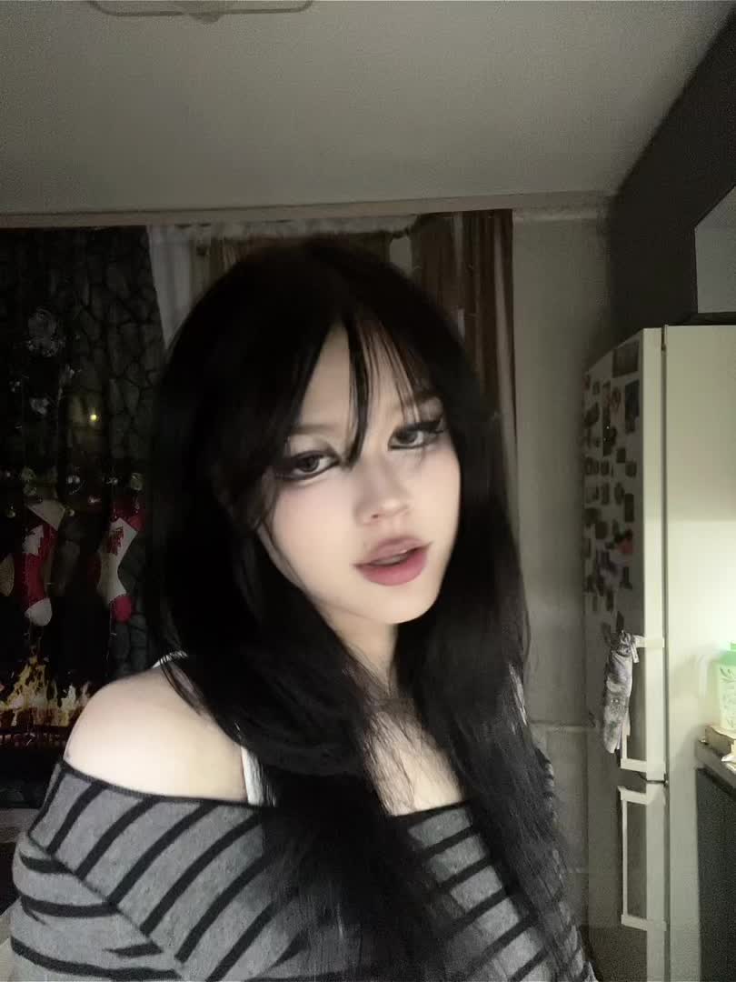 @^^