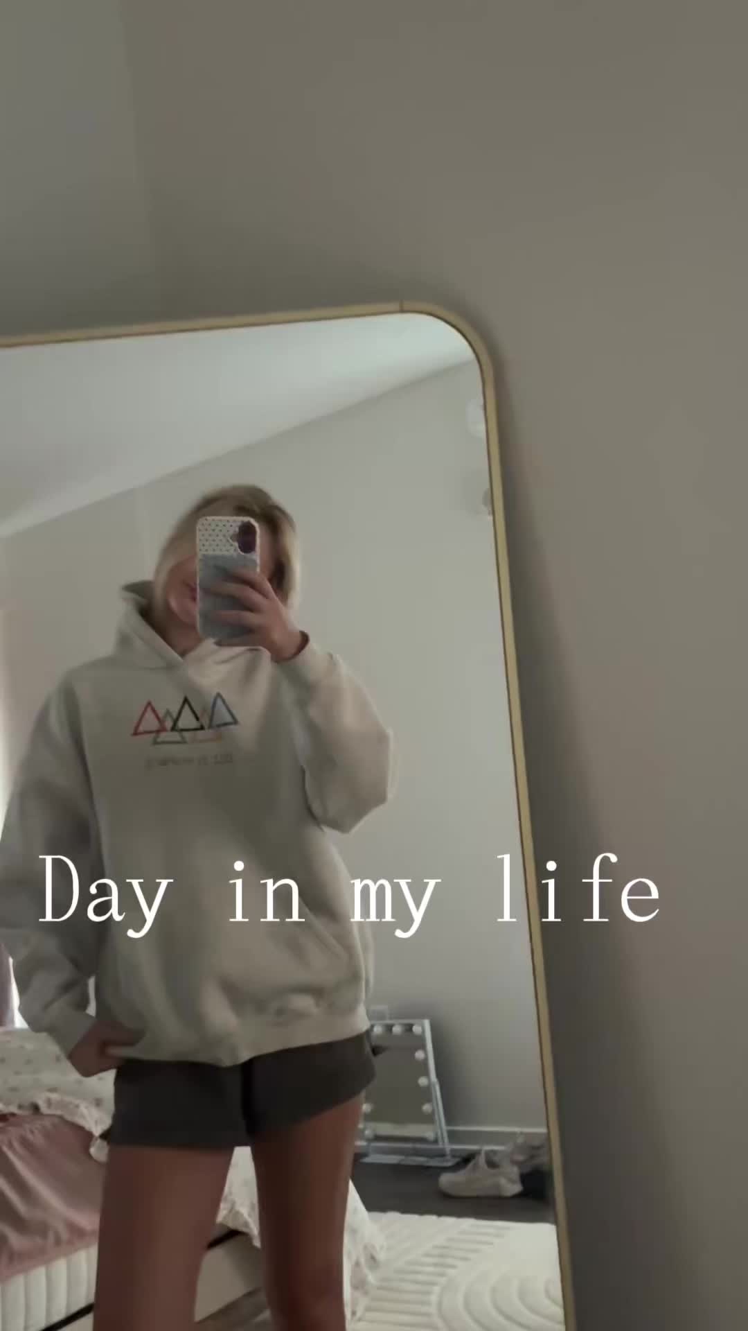 @Lili Paul