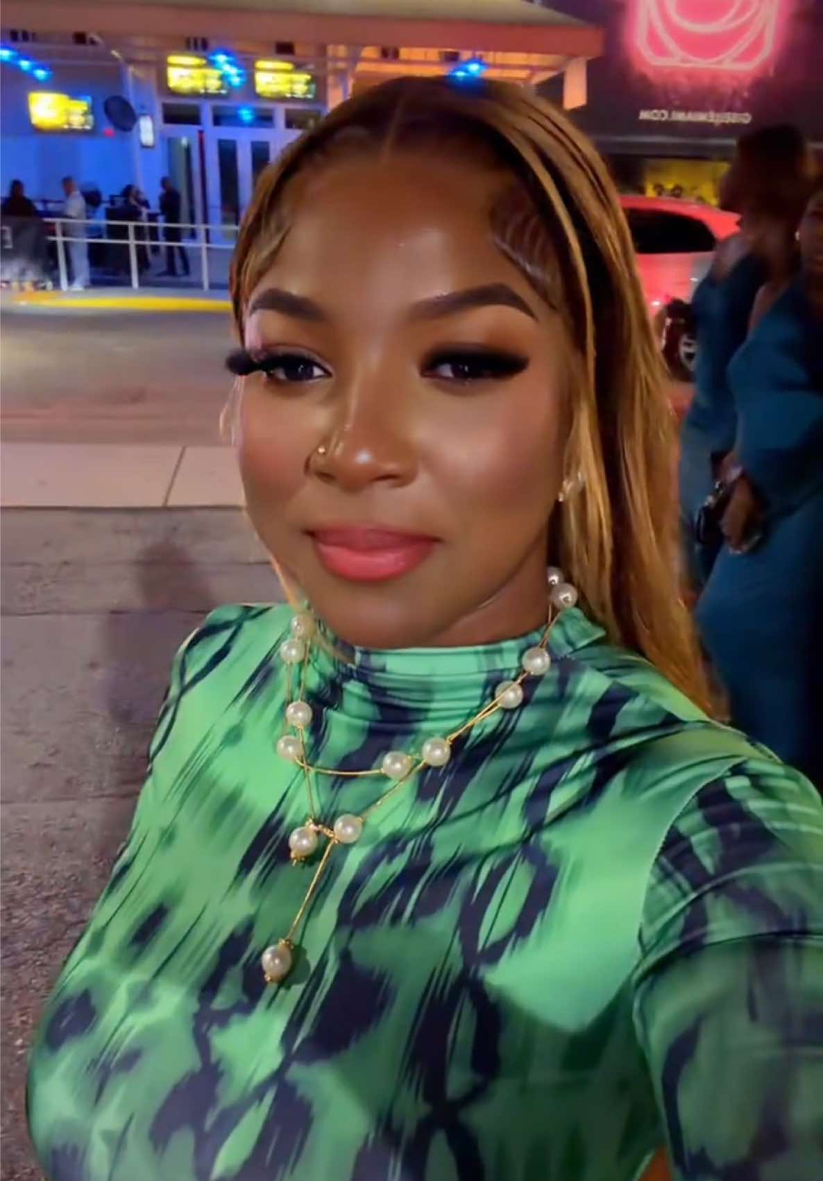 @Winnyglamkollection