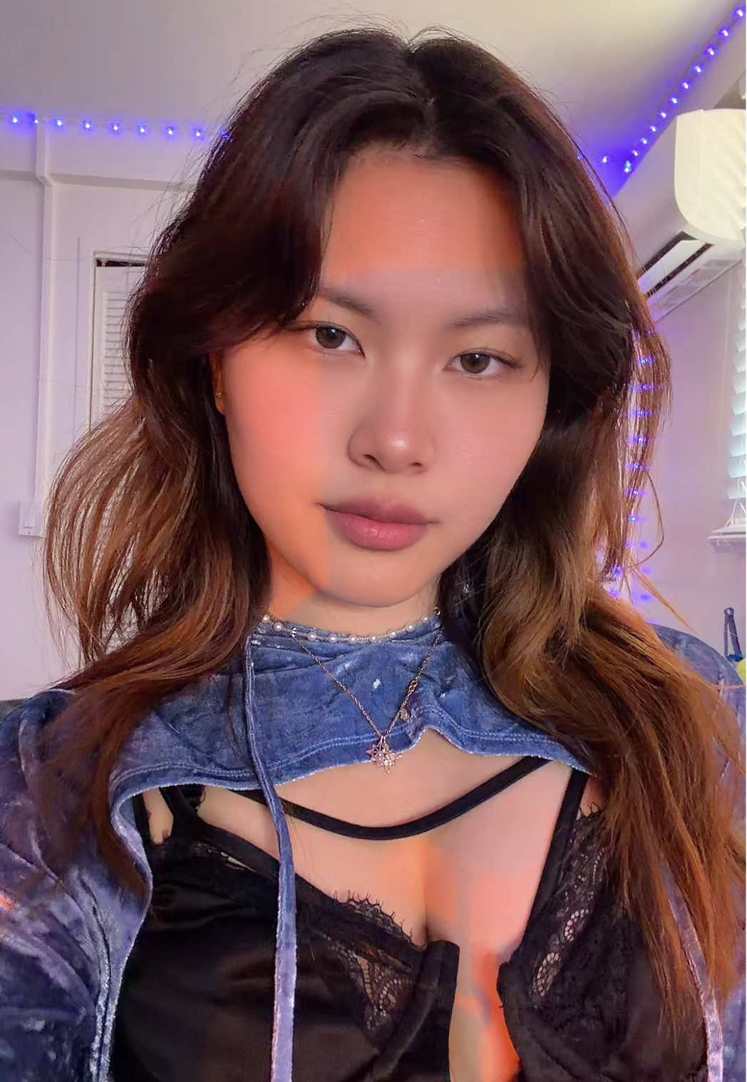 @twitch.tv/nekoxsama