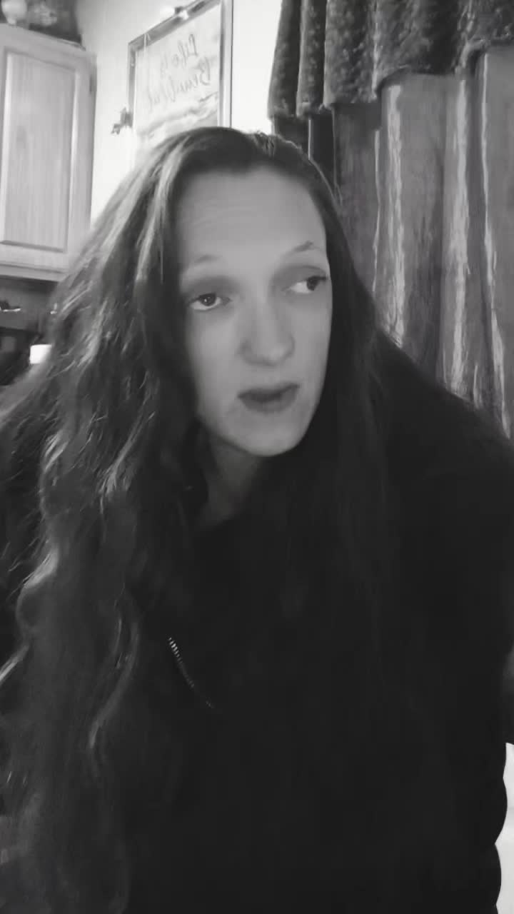 @༺♡༻ Queen_KàylàÀnn •SAHM•༺♡༻