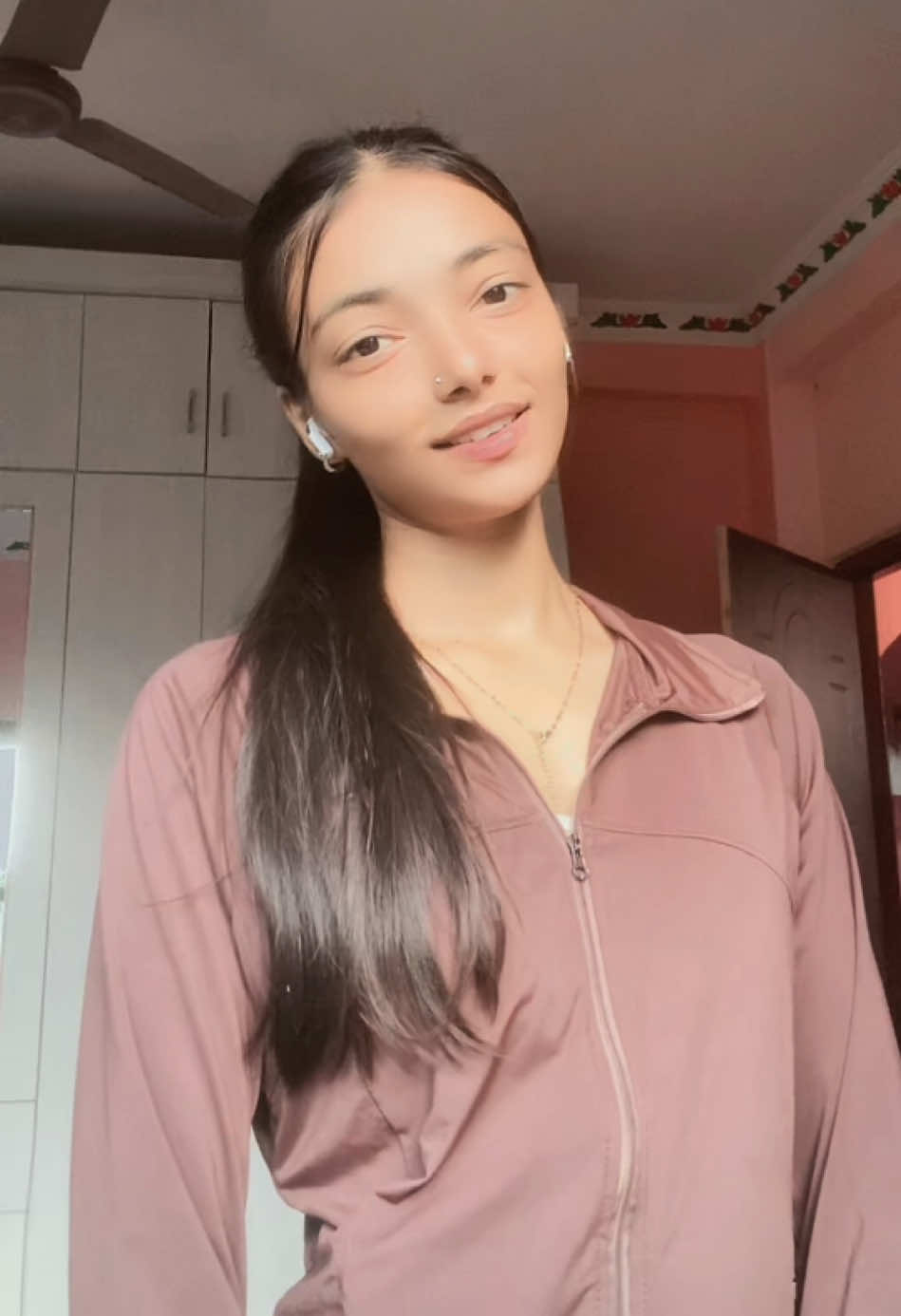 @𝚂 𝙷 𝙾 𝚅 𝙰 ♡︎ 𝚂