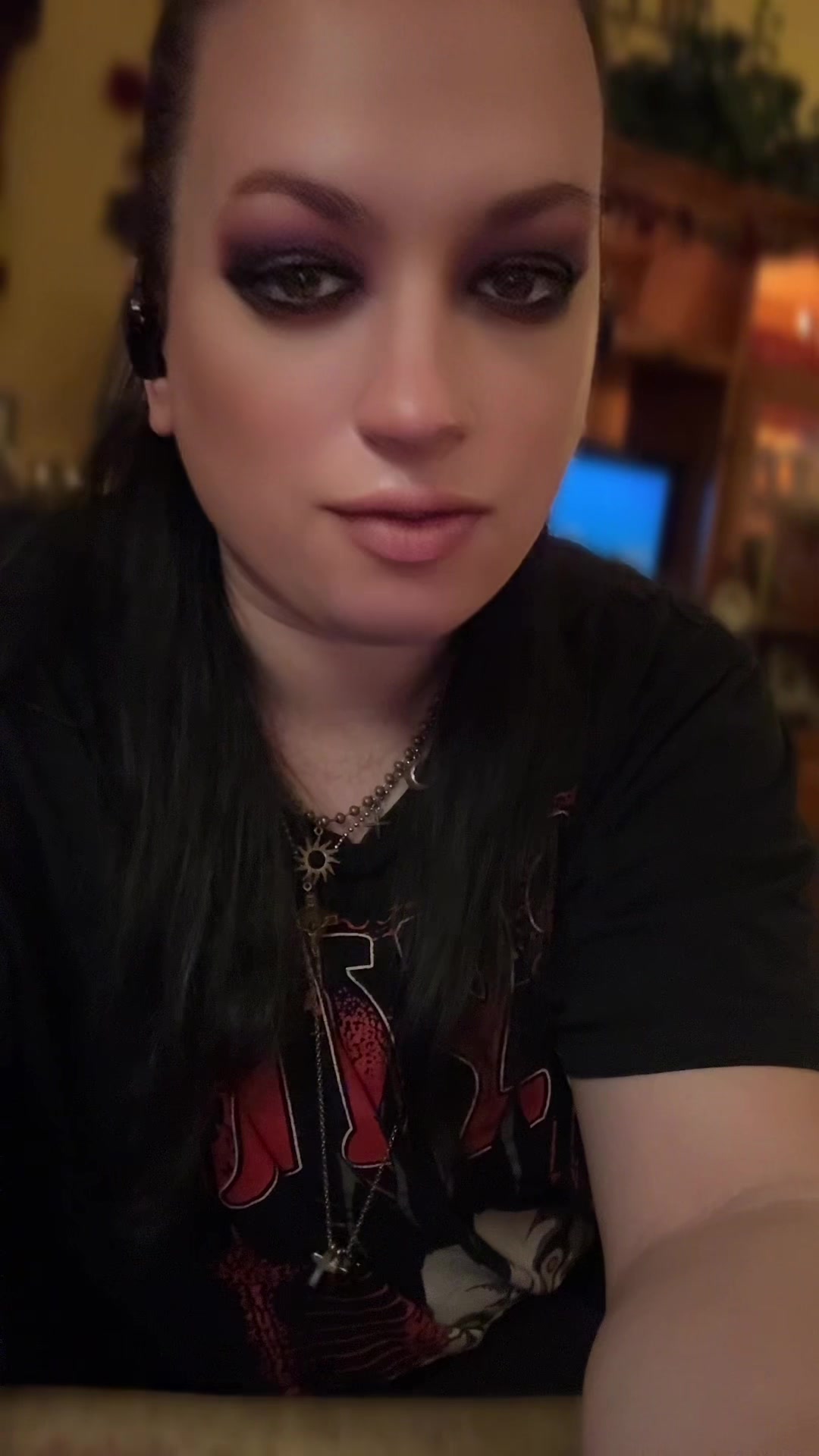 @Bria 🐺✝️