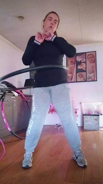 @StephanieHulahoop💃