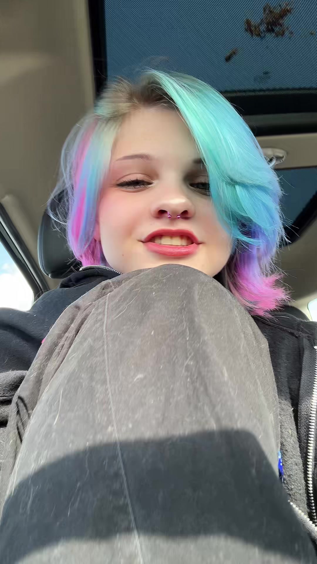 @Emi 🏳️&zwj;🌈