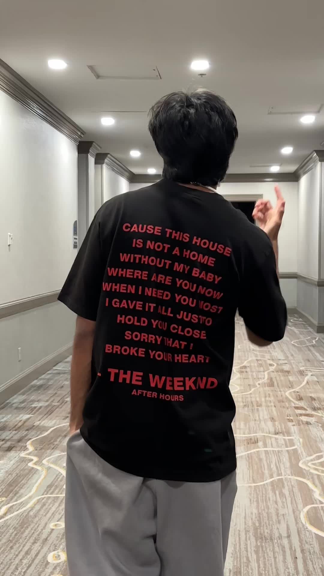 @LUVVOID