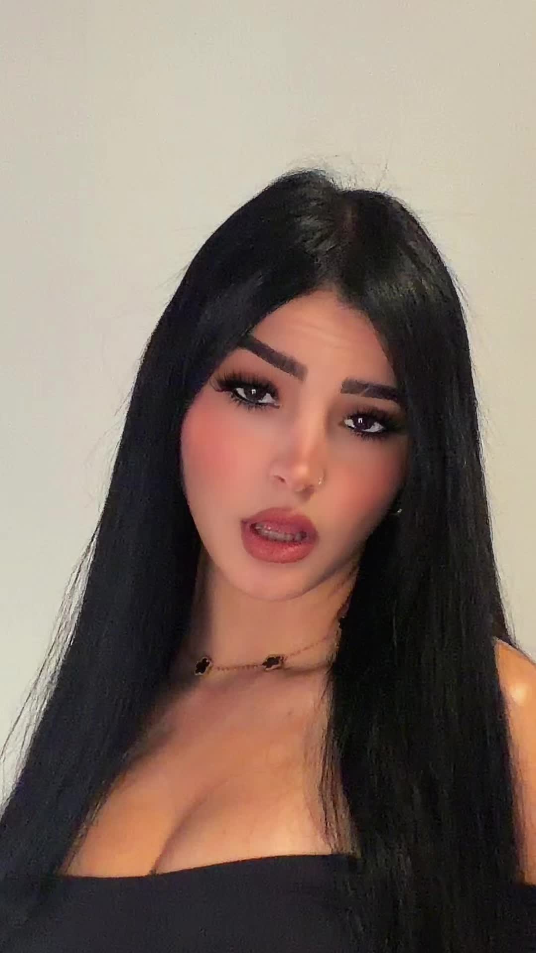 @Laurita_nena25