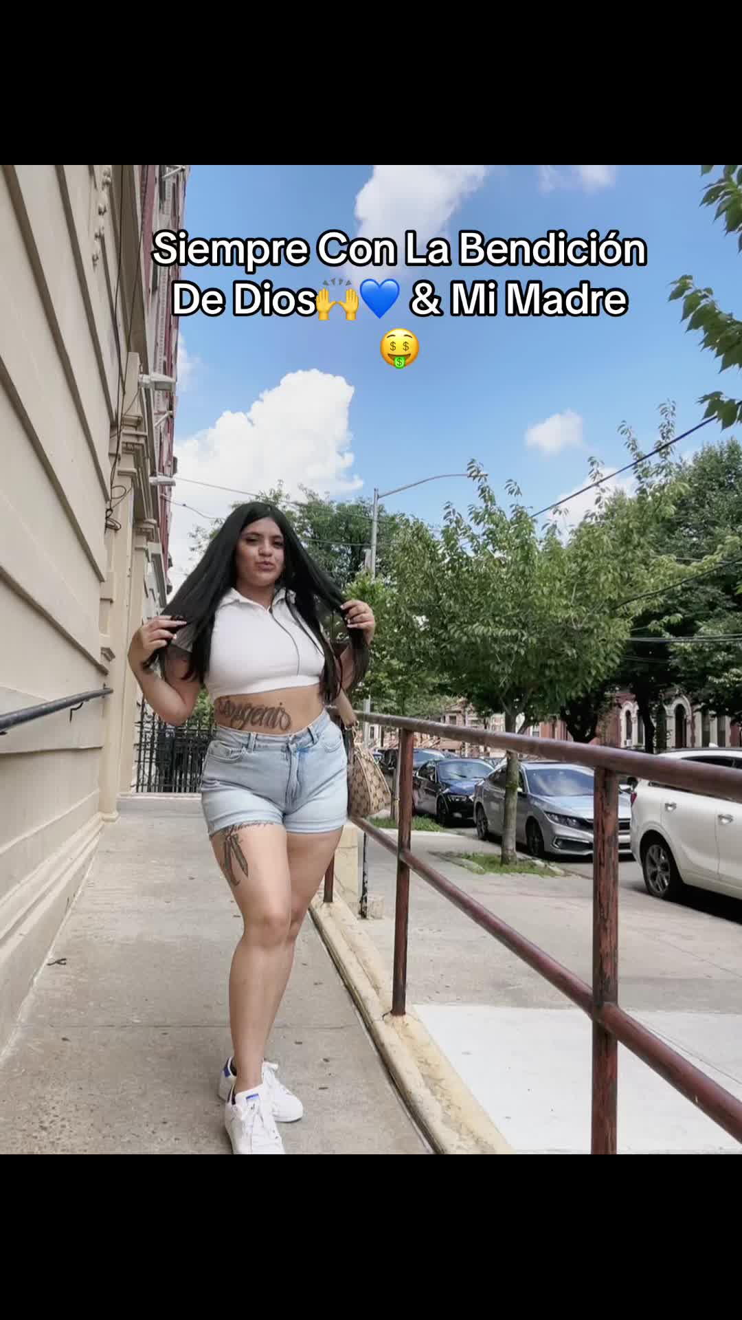 @🐛🦋❤️&zwj;🩹🤞🏼👑💋💄