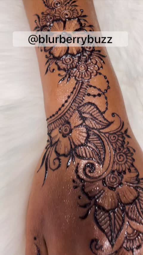 @Blurberrybuzz Body Art
