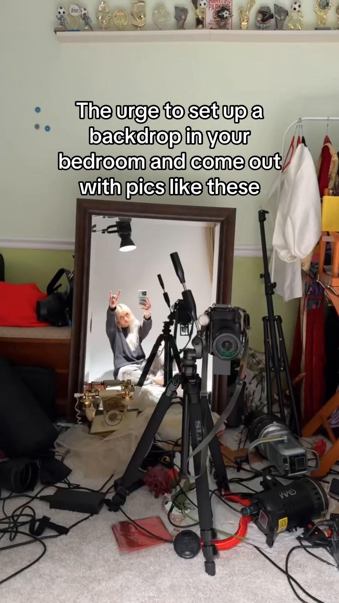 @bysaraschultz