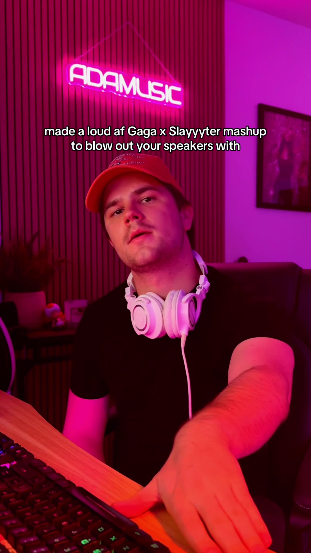 @Adamusic
