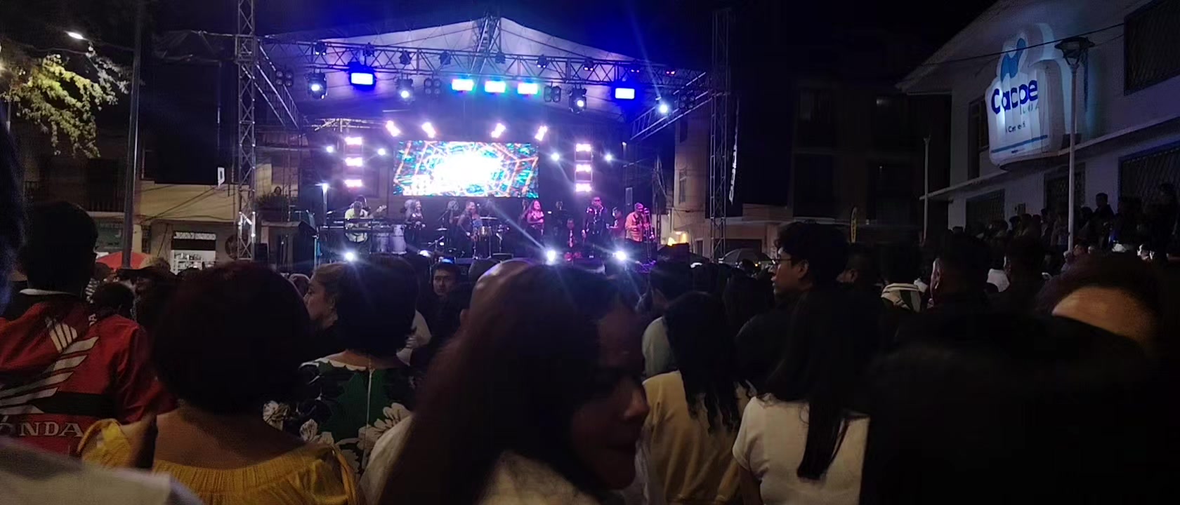 @Carlos Armijos