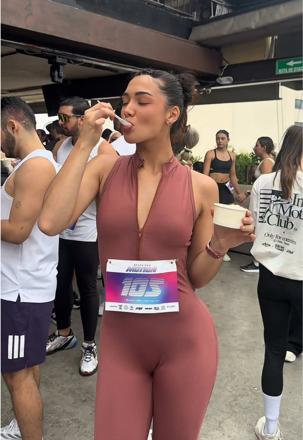 @Ana Sofia
