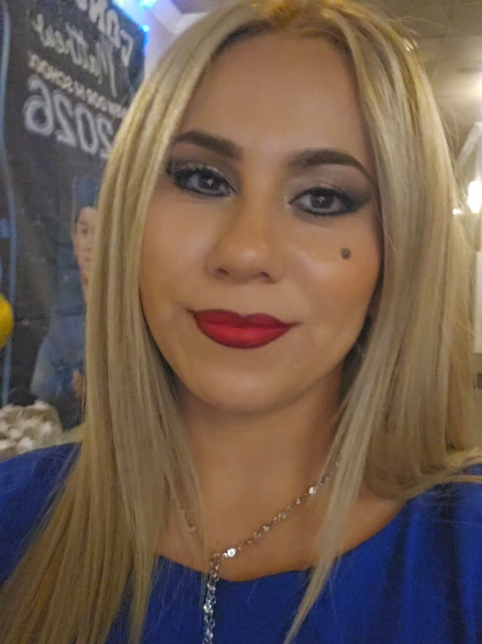 @KSandra Moya