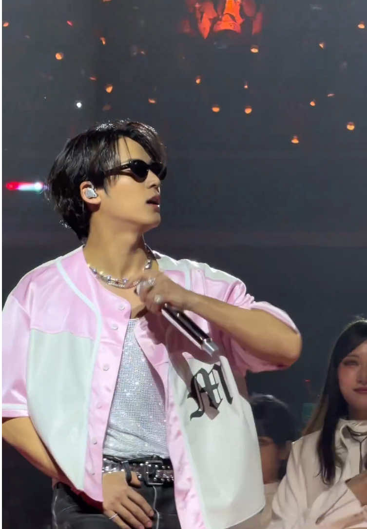 @️k ٩(ˊᗜˋ*)و ♡