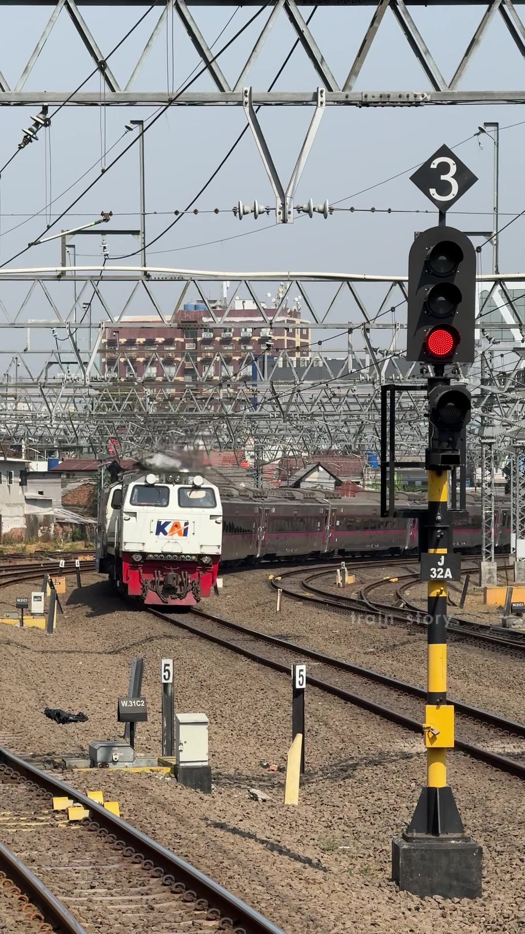 @Train_Story