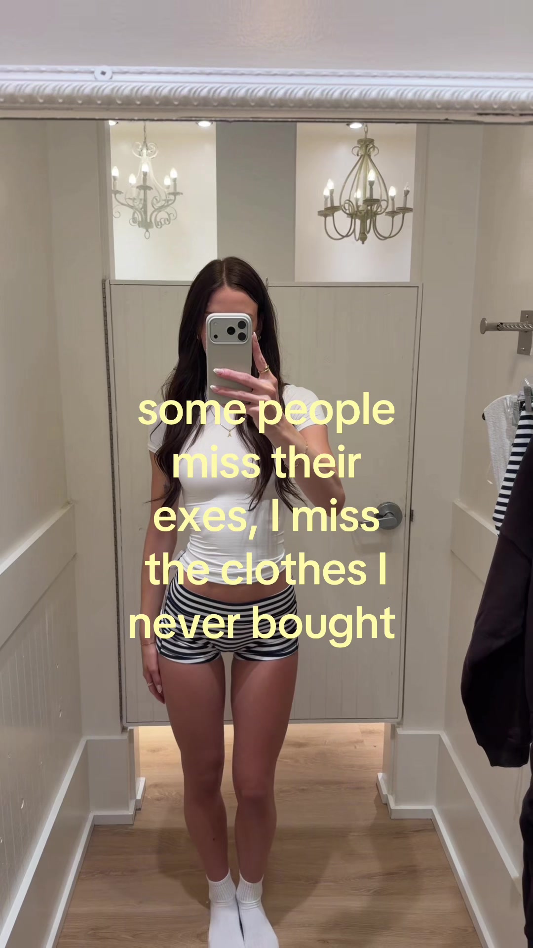 @_alexisbez