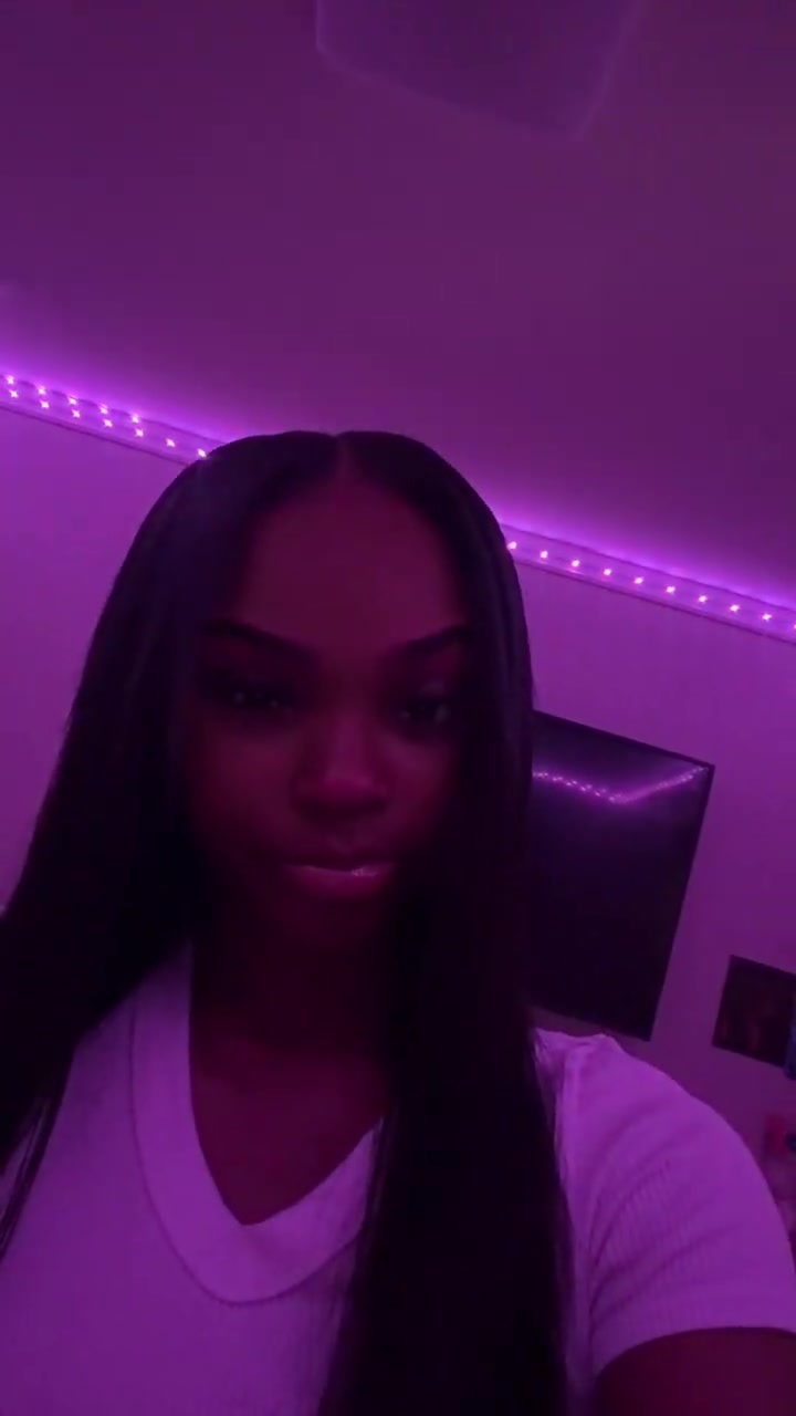 @𝐏𝐫𝐞𝐭𝐭𝐲𝐘𝐮𝐧𝐠𝐓𝐡𝐢𝐧𝐠