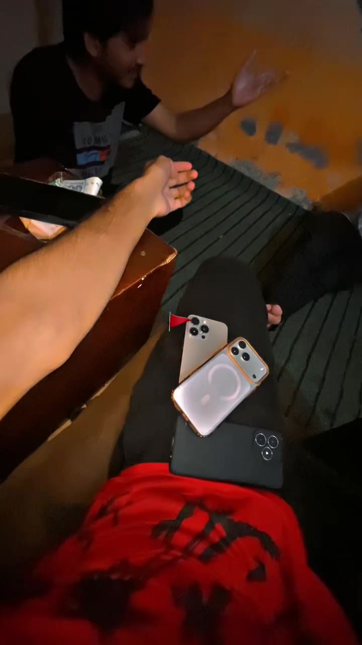 @ʟɪꜰᴇ_ᴏꜰ_ꜱʜᴀᴍɪɪ🥂🚩